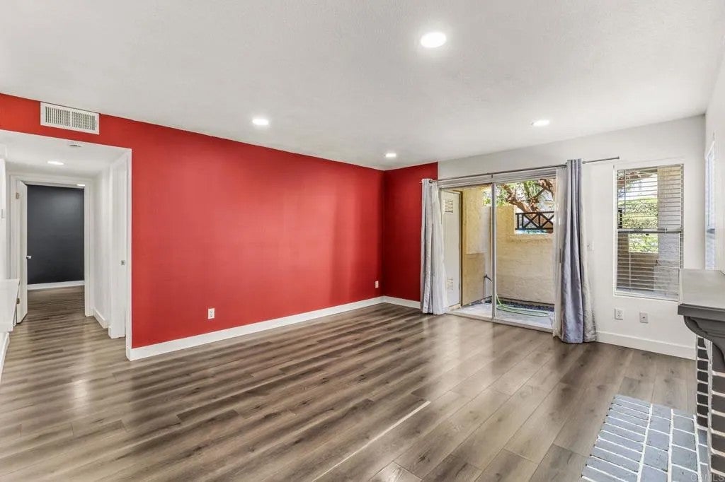 2027 Lakeridge Circle 104