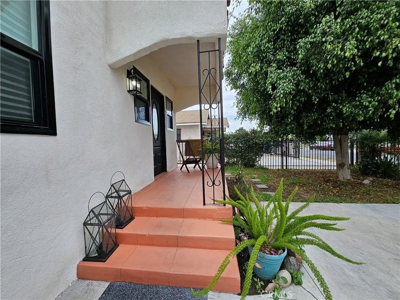 123 E 108th