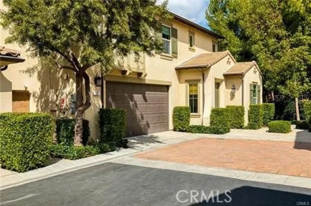Photo of 181 Bright Poppy, Irvine, CA 92618 (MLS # OC26089716)