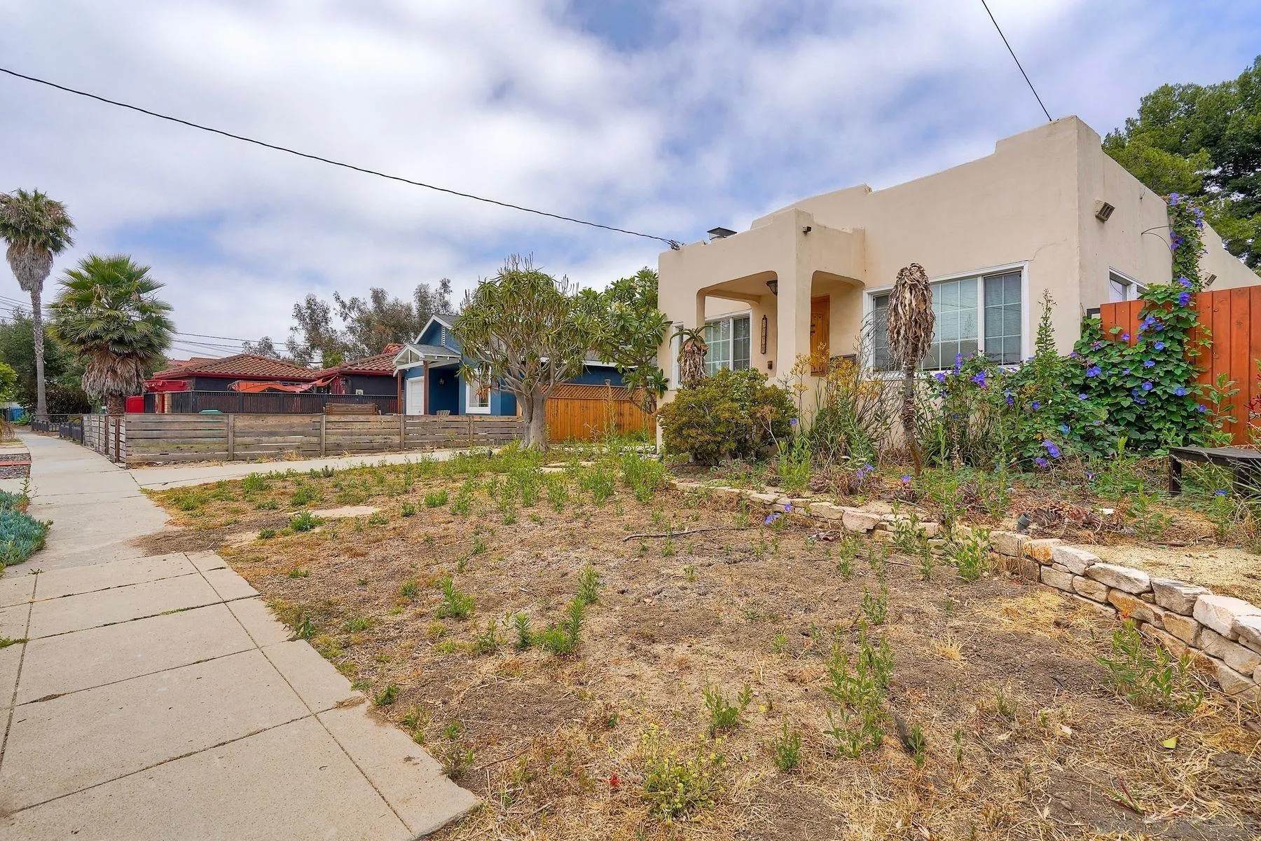 3378 N Mountain View Dr