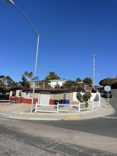 5474 Streamview Dr San Diego CA 92105