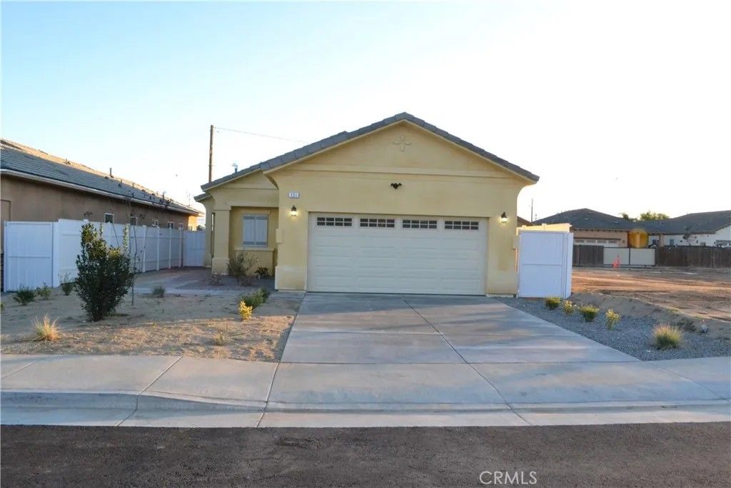 Photo of 231 W 10th Street, Perris, CA 92570 (MLS # SW26005530)