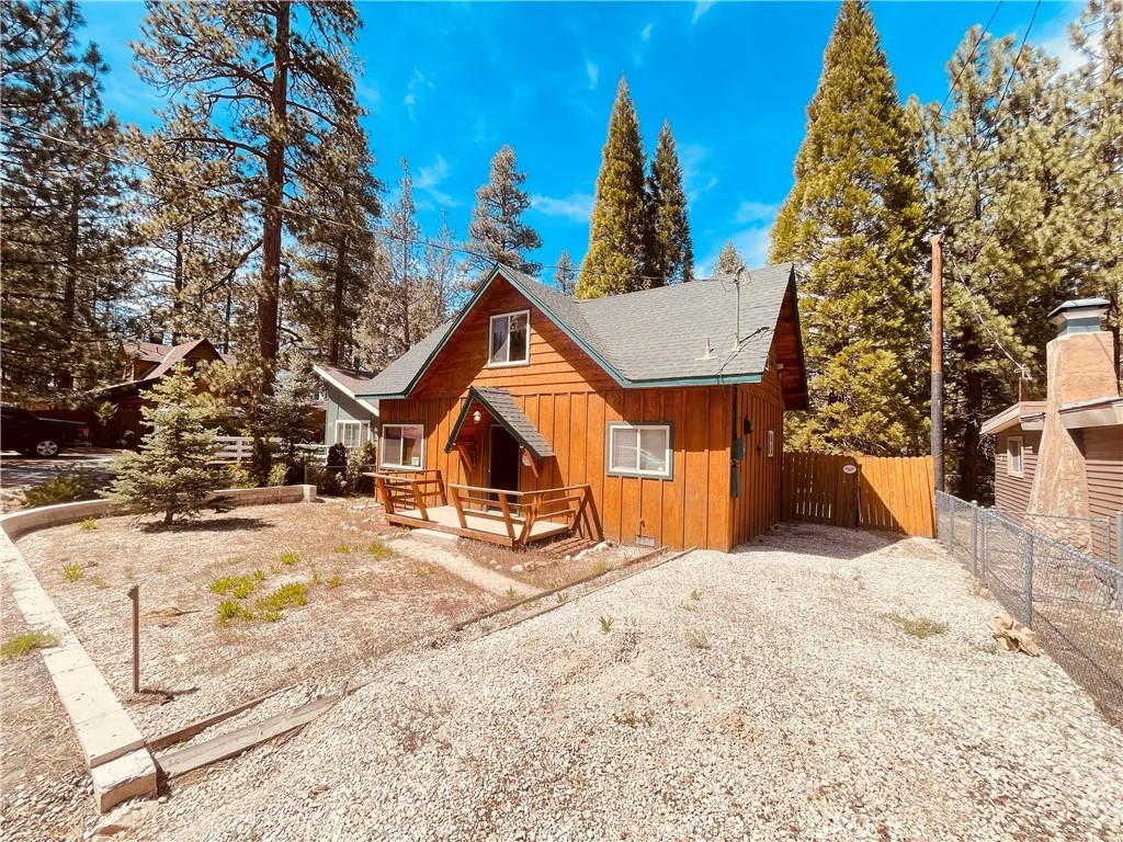 1133 Sugarloaf