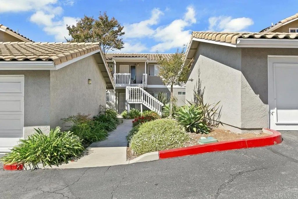 Photo of 1390 Palomar Place, Vista, CA 92084 (MLS # NDP2509815)