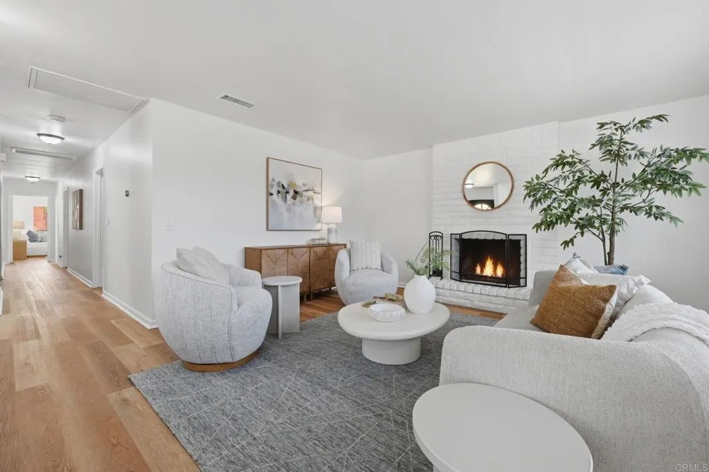 2202 Greenbrier Drive