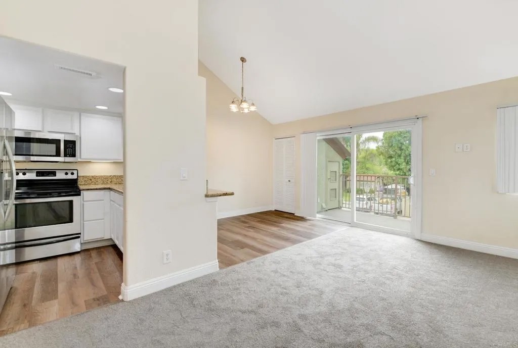 1509 E Washington Ave 27