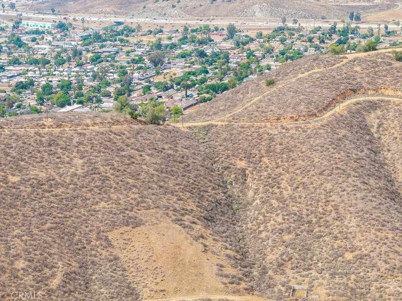 0 Ridge