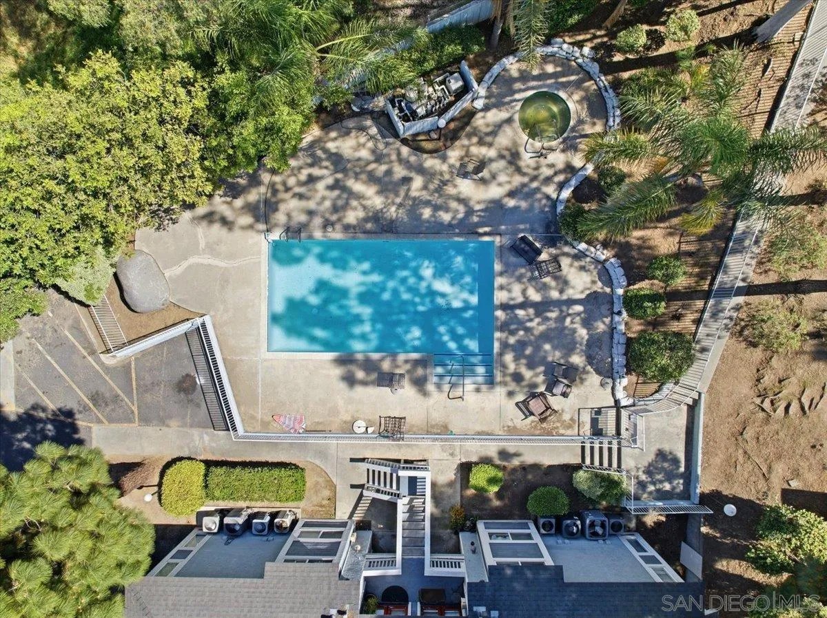 1564 Tanglewood Ln. 18