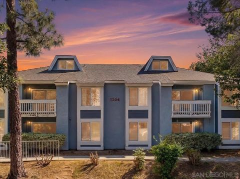 1564 Tanglewood Ln. 18 Escondido CA 92029