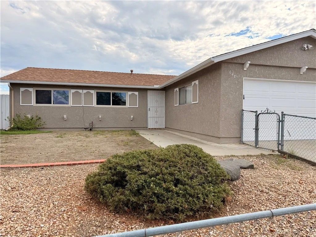 Photo of 648 Flora Dr, Oceanside, CA 92057 (MLS # ND25244989)