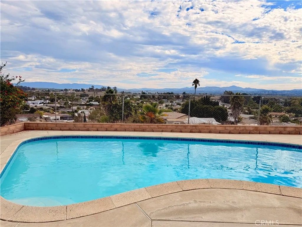 Photo of 648 Flora Dr, Oceanside, CA 92057 (MLS # ND25244989)