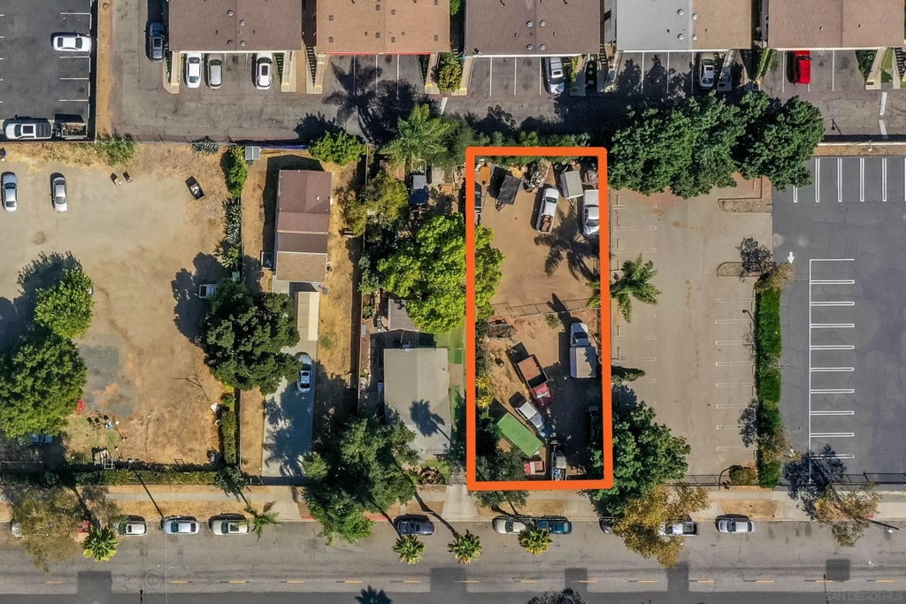 Photo of 426 E Pennsylvania AVE, Escondido, CA 92025 (MLS # 260022511)