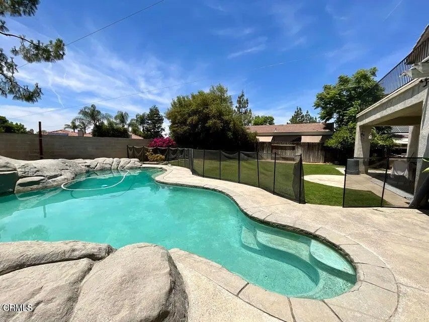 Photo of 5405 Beacon Court, Bakersfield, CA 93312 (MLS # V1-39428)