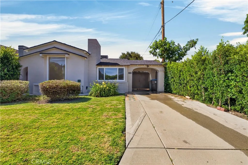 1713 W Alameda Avenue