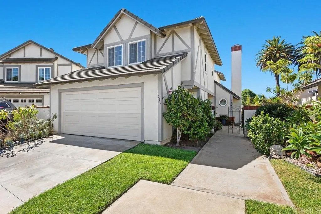 Photo of 1743 Rue De La Mer, Oceanside, CA 92054 (MLS # NDP2509601)