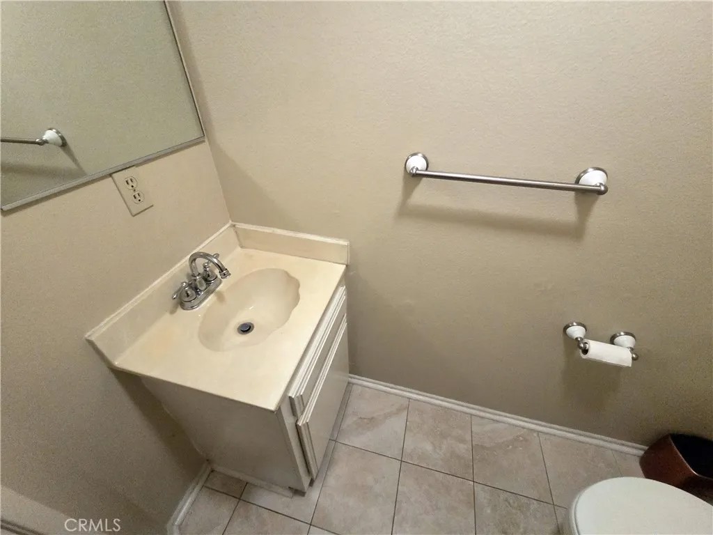 7650 Topanga Canyon