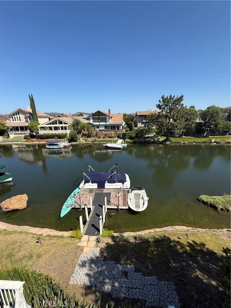 3935 Fairbreeze Circle