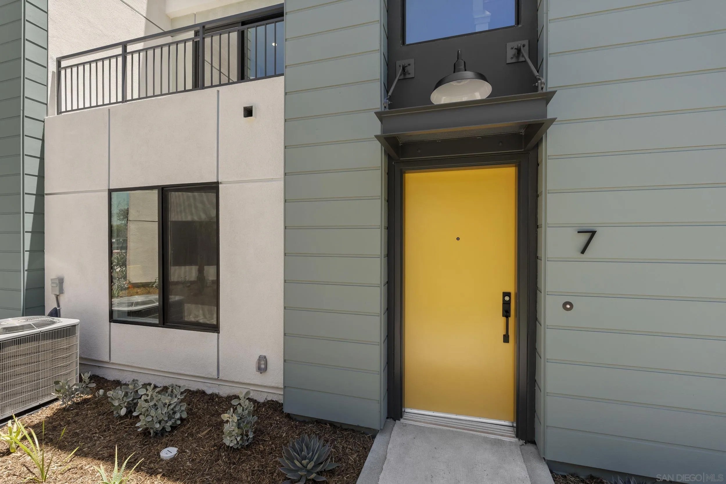 3309 Ruffin Rd 14