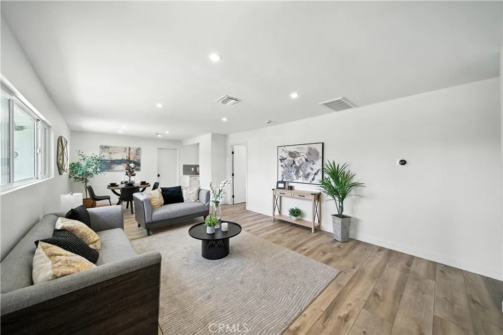 5243 Tara Place