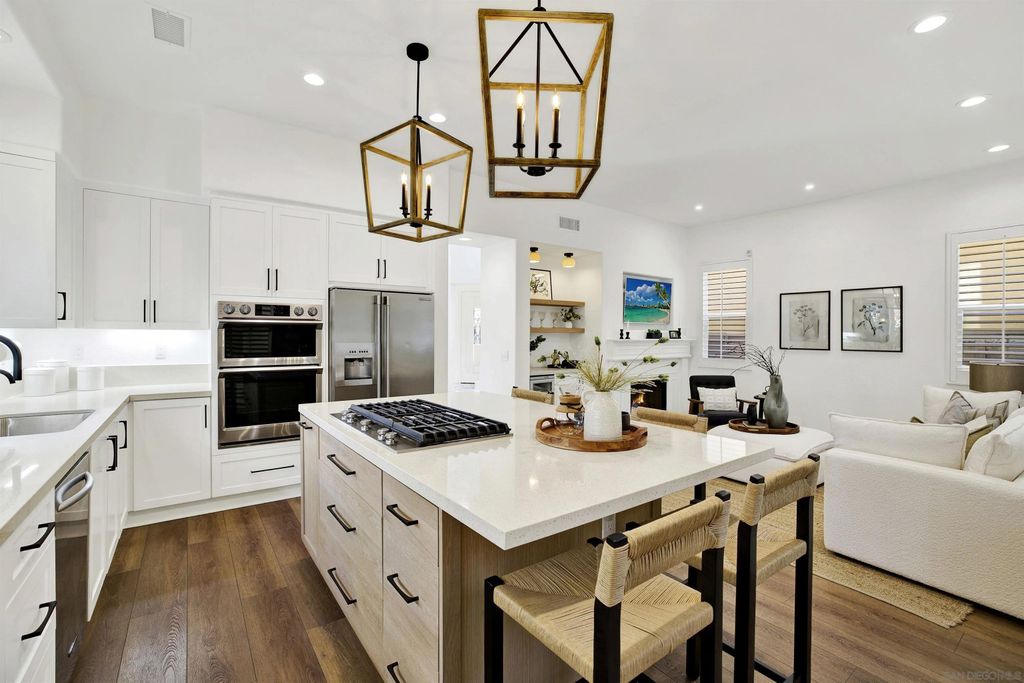 Photo of 7073 Surfbird Cir, Carlsbad, CA 92011 (MLS # 260004874)