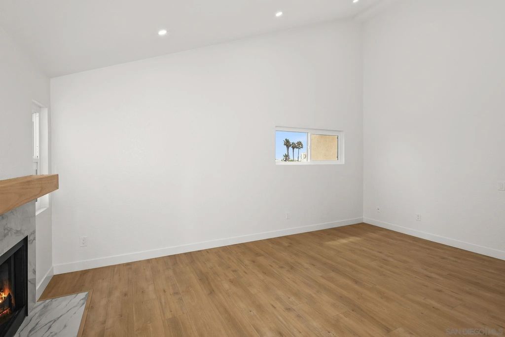 Photo of 152 Evergreen Ave #4, Imperial Beach, CA 91932 (MLS # 250039920)