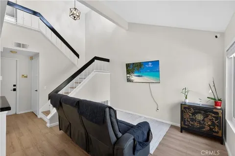 MLS: PW26084089