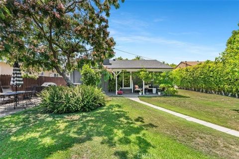Tiny photo for 1434 N Rose Street, Burbank, CA 91505 (MLS # AR25231933)