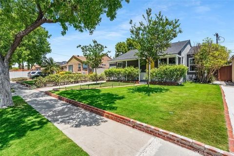 Tiny photo for 1434 N Rose Street, Burbank, CA 91505 (MLS # AR25231933)