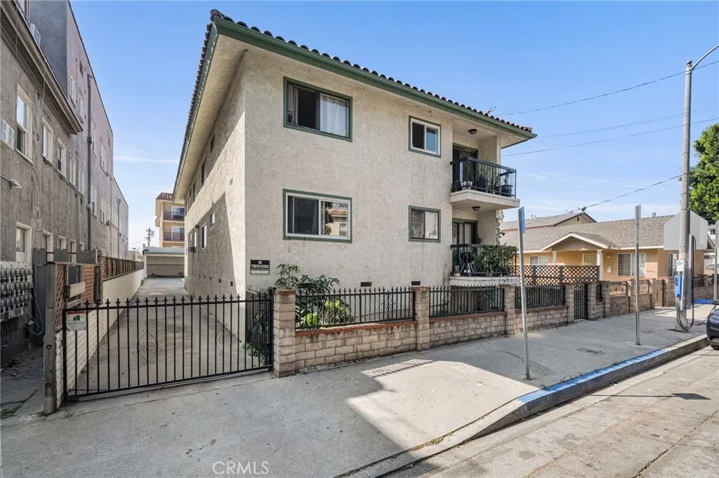 535 W 15th