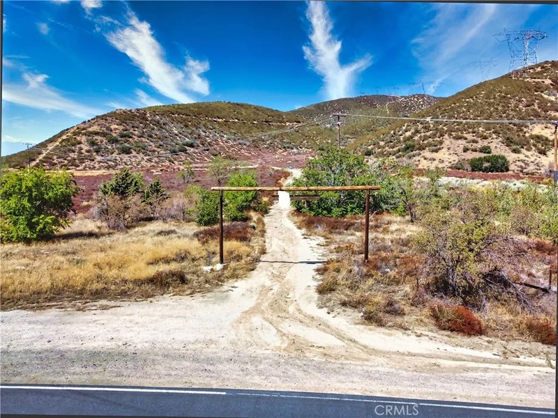 2 Bouquet Canyon