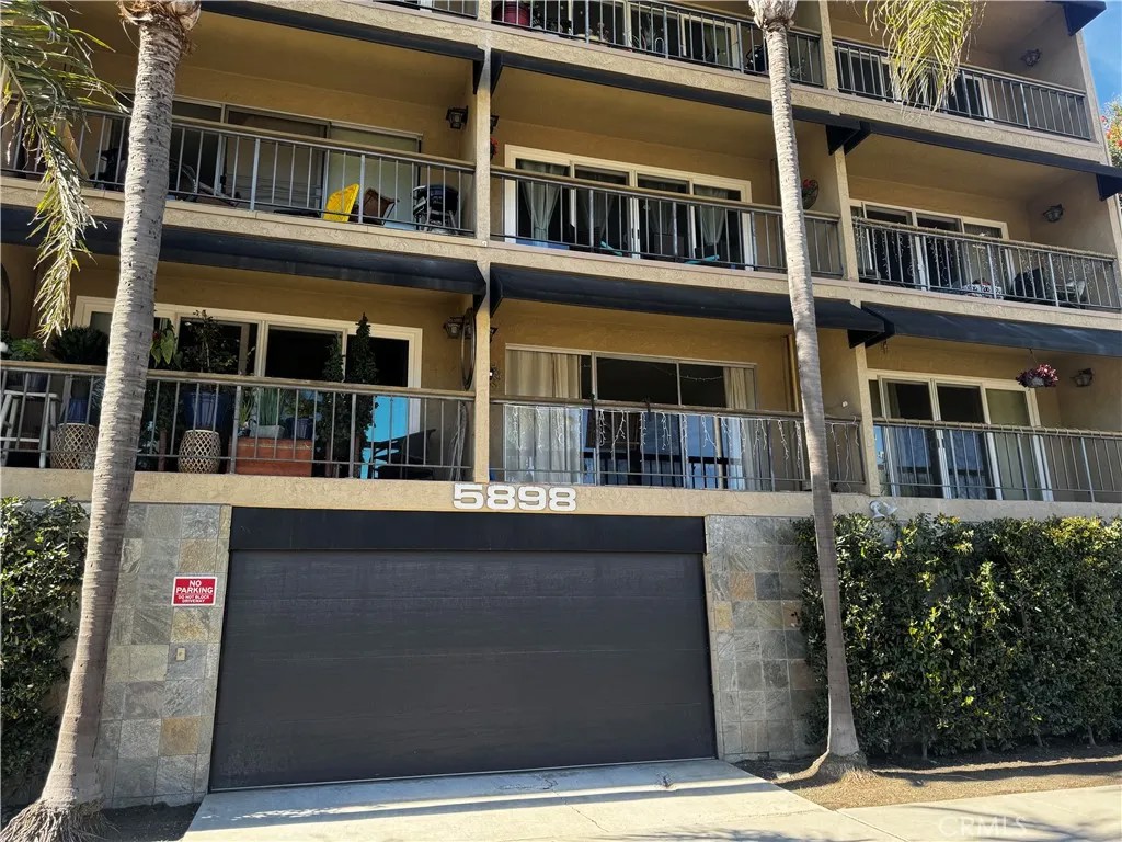 5898 E Naples