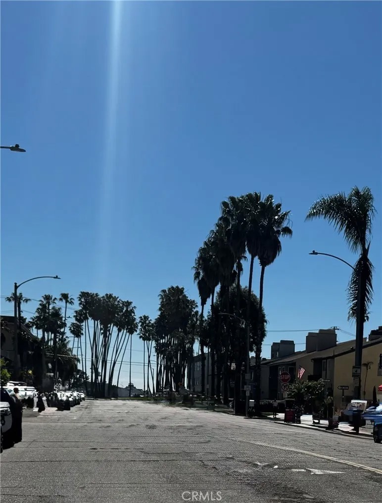 5898 E Naples