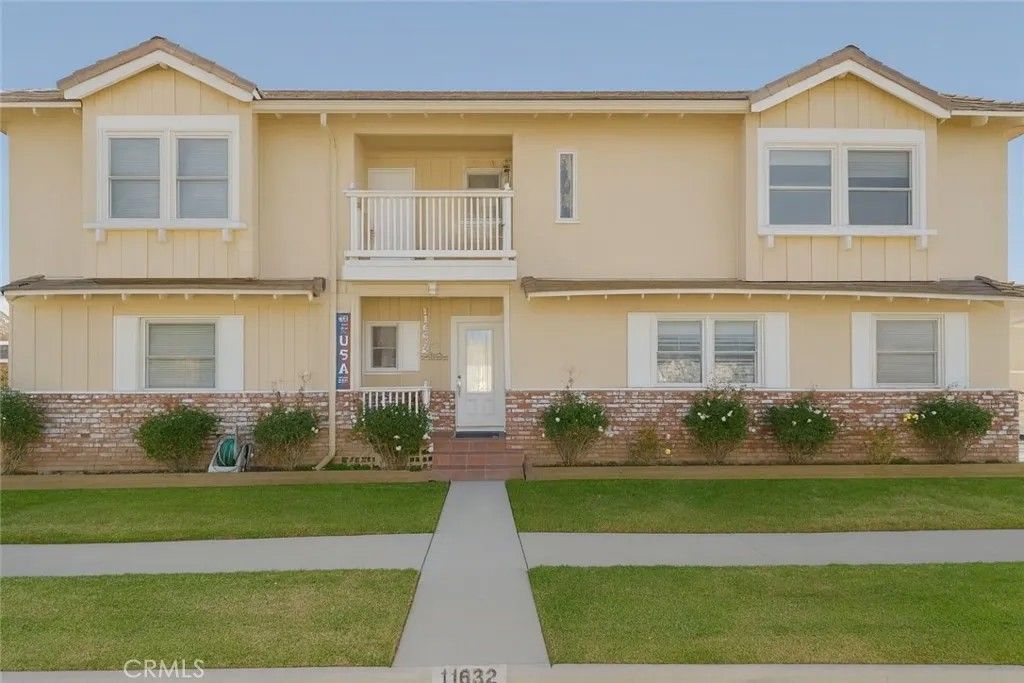 Photo of 11662 Pickett Ln, Garden Grove, CA 92840 (MLS # OC25267536)