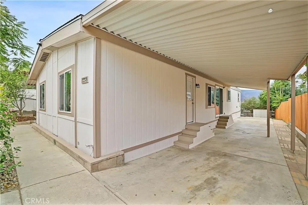 Photo of 32549 Crescent Ave, Lake Elsinore, CA 92530 (MLS # OC26124274)