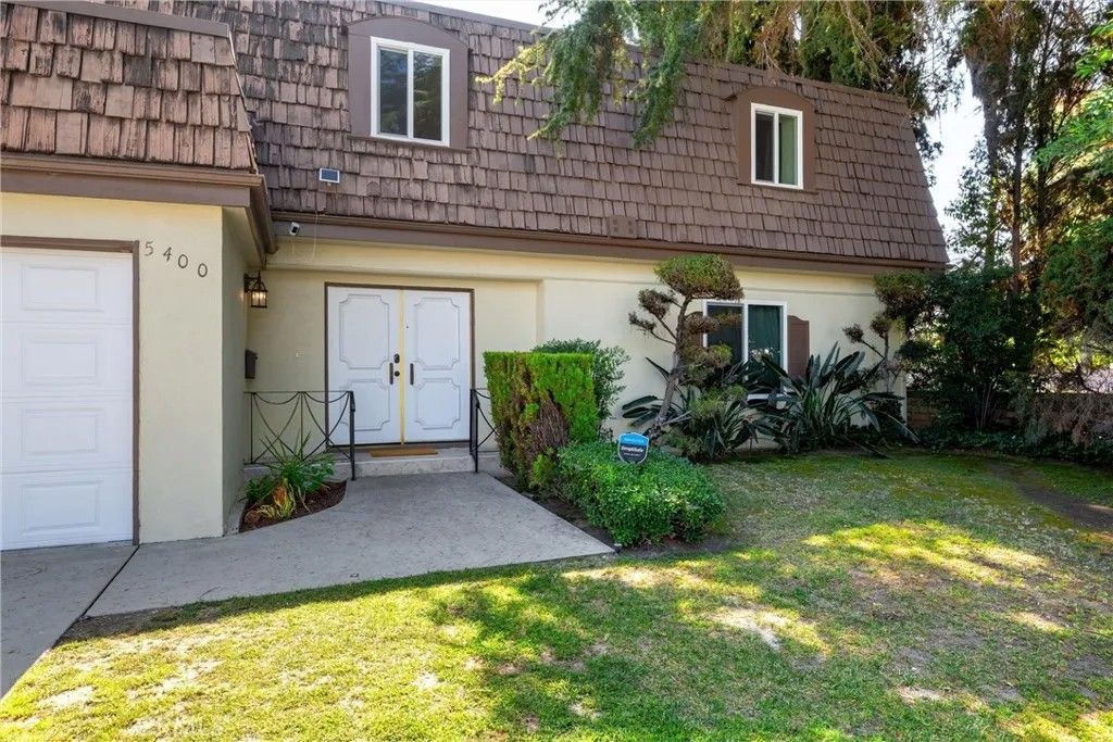 Photo of 5400 Nagle Avenue, Sherman Oaks, CA 91401 (MLS # SR26090239)