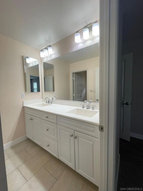 Tiny photo for 1883 Aquamarine Ct #7, Chula Vista, CA 91913 (MLS # 250041660)