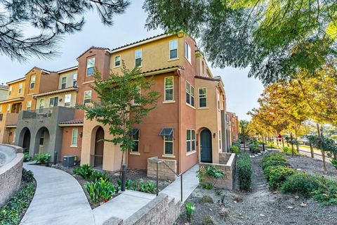 Tiny photo for 1883 Aquamarine Ct #7, Chula Vista, CA 91913 (MLS # 250041660)