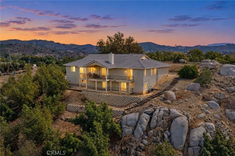 24135 Mirasol Way