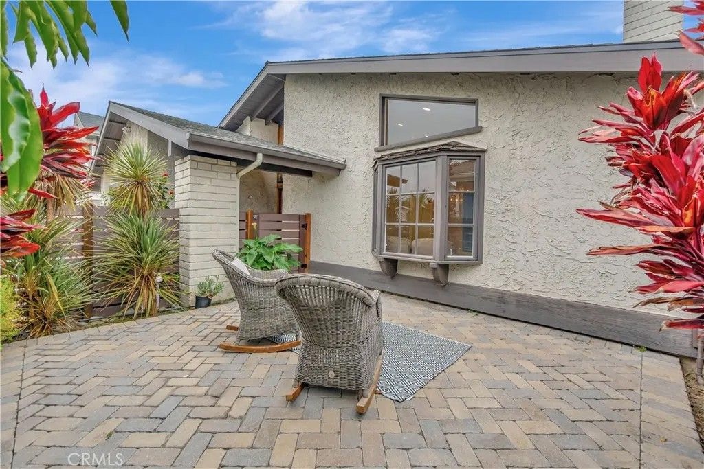 Photo of 20151 Big Bend Lane, Huntington Beach, CA 92646 (MLS # OC25266470)