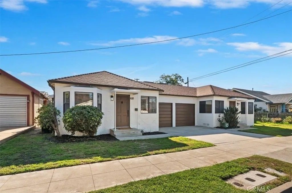 Photo of 618000 Randolph, Pomona, CA 91768 (MLS # MB25266551)