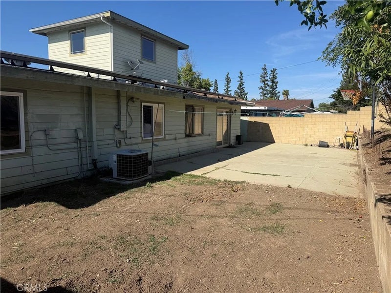 18652 Bellorita Street
