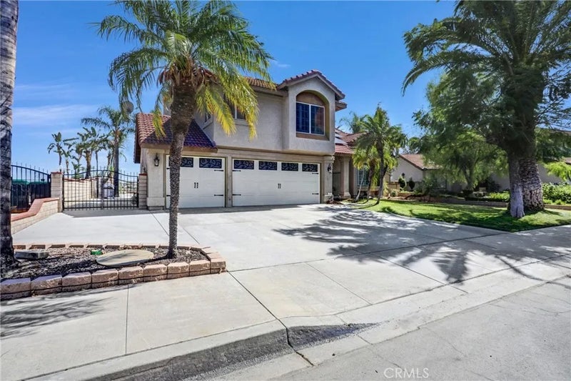 17102 Whispering Brook