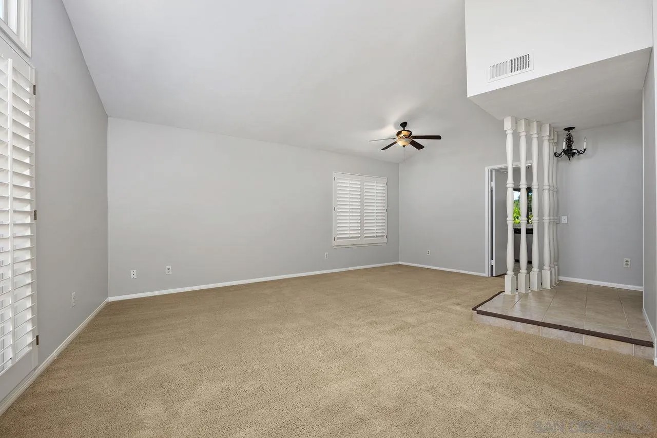 11325 Calenda Rd