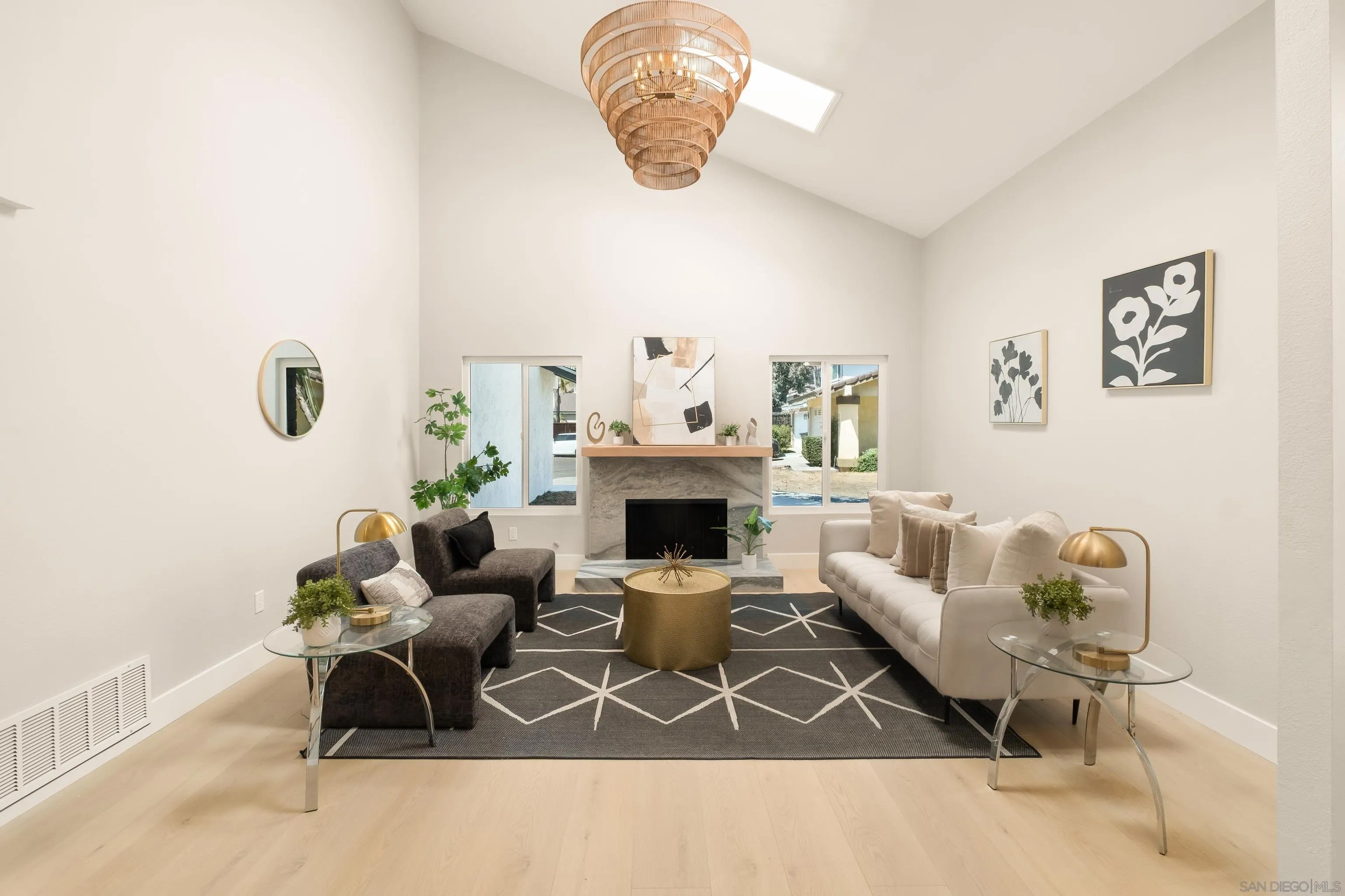 10065 Timberline Ct