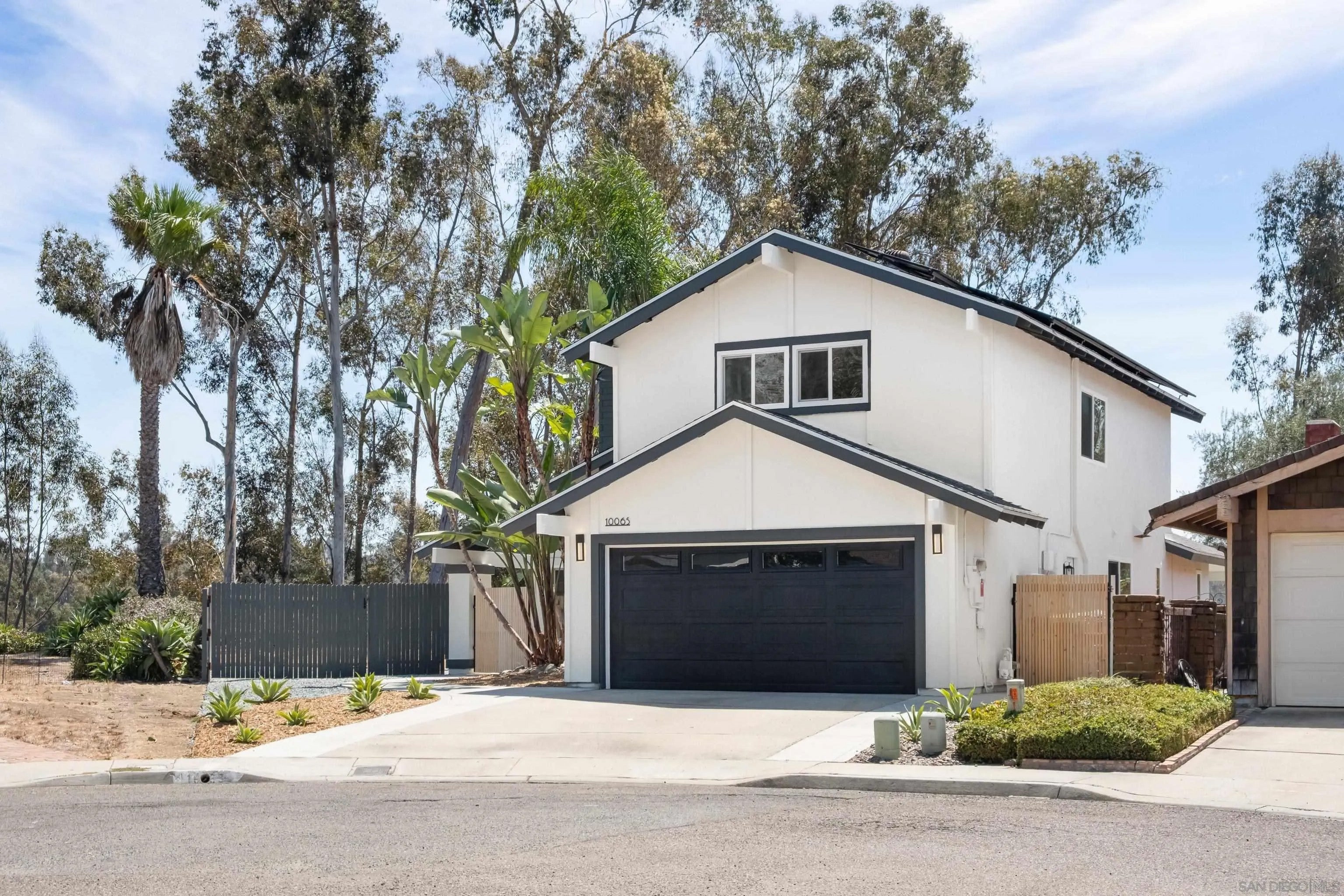 10065 Timberline Ct