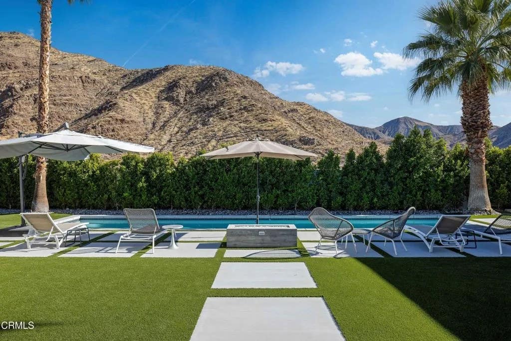 Photo of 3076 Arroyo Seco, Palm Springs, CA 92264 (MLS # V1-27644)