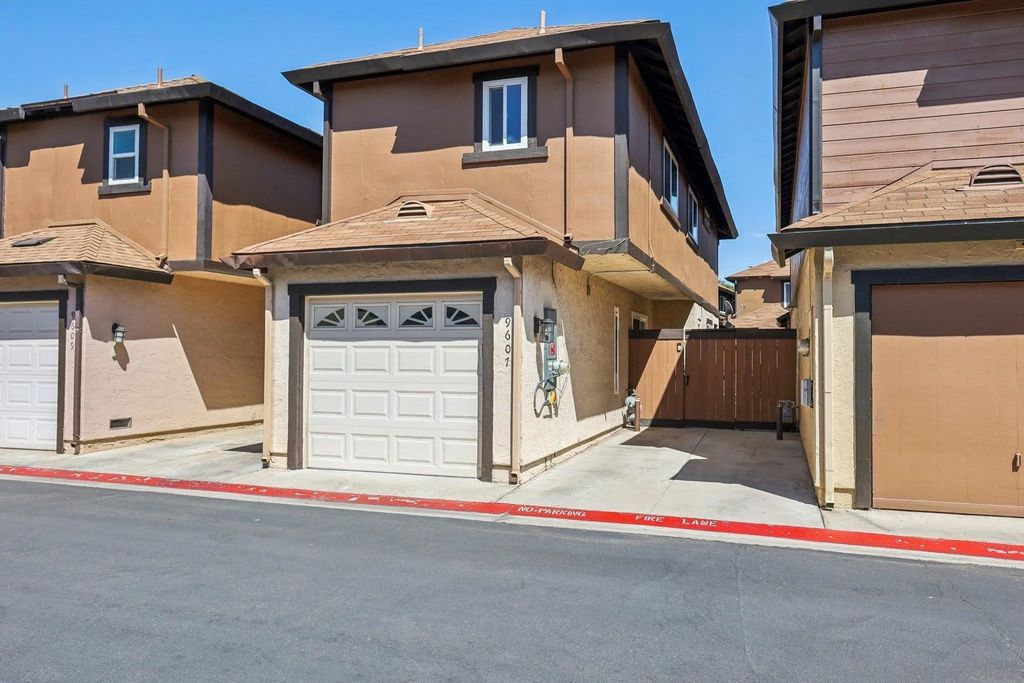 Photo of 9607 Kumquat Dr, Lakeside, CA 92040 (MLS # 250038519)