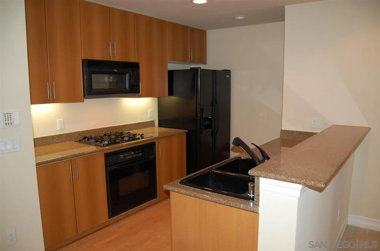 1225 Island 103