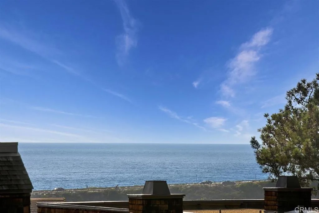 2260 Del Mar Scenic Parkway