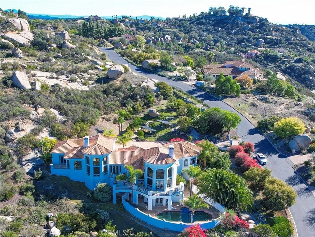 Photo of 29269 Meadow Glen, Escondido, CA 92026 (MLS # IG26091382)
